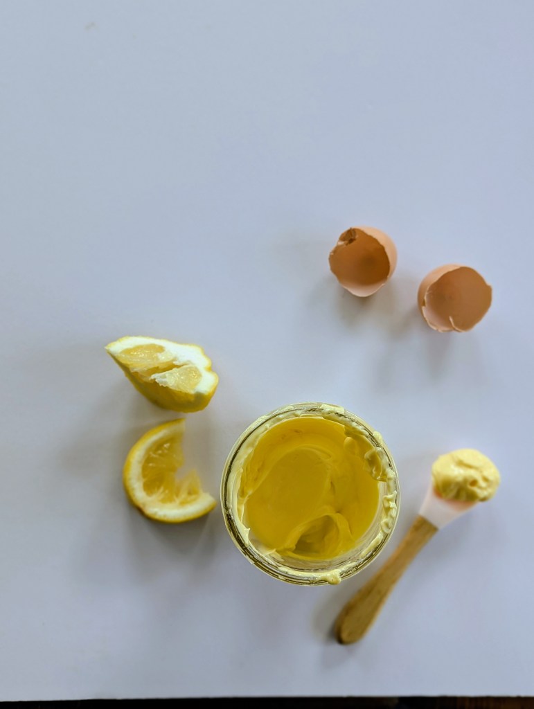 Healthy Hommade mayo with avocado oil