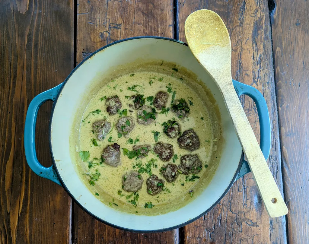 30 minute coconut curry meatballs with jasmine rice