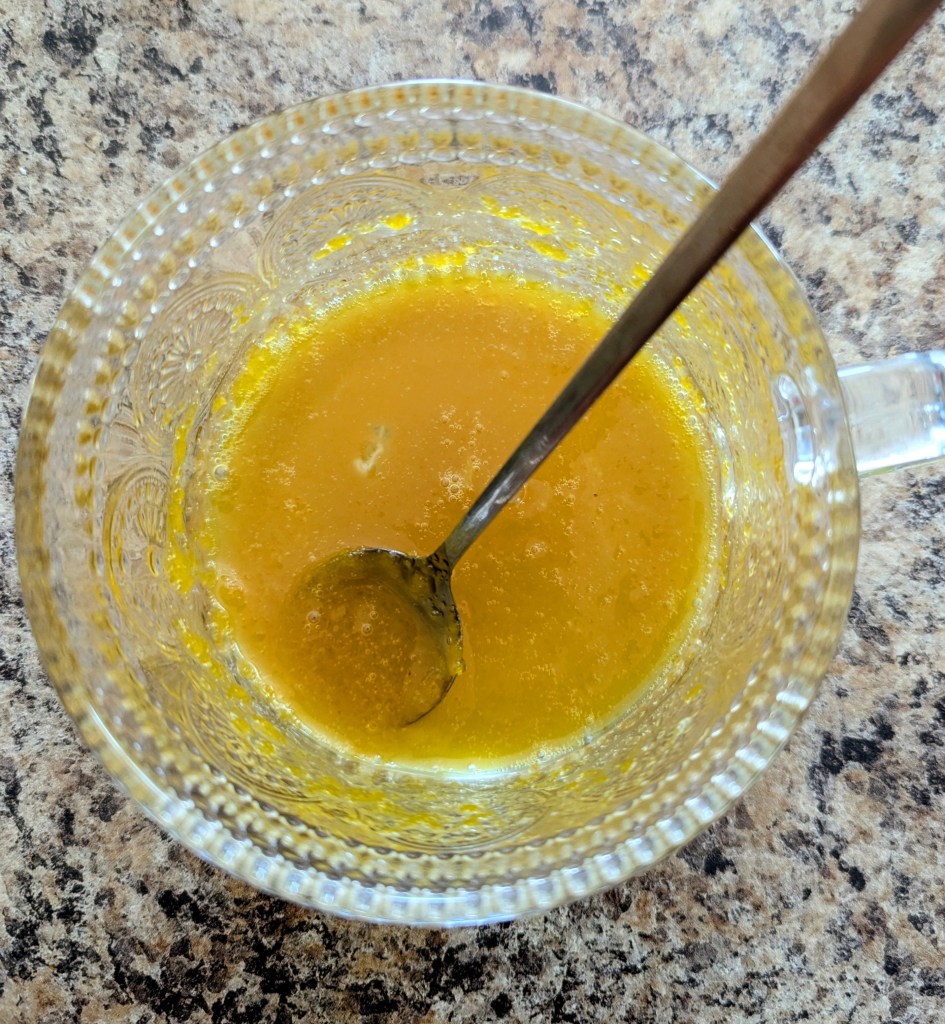 Frothy egg yolk and maply syrup for a healthy latte