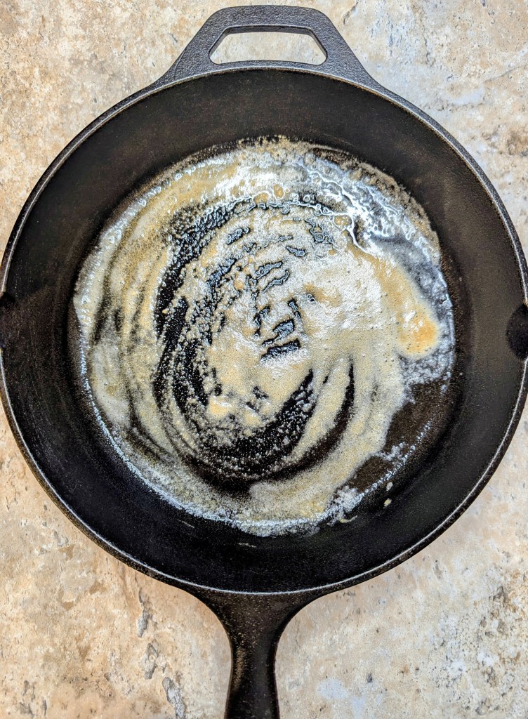 Blooming garlic powder for cheese sauce for pretzels