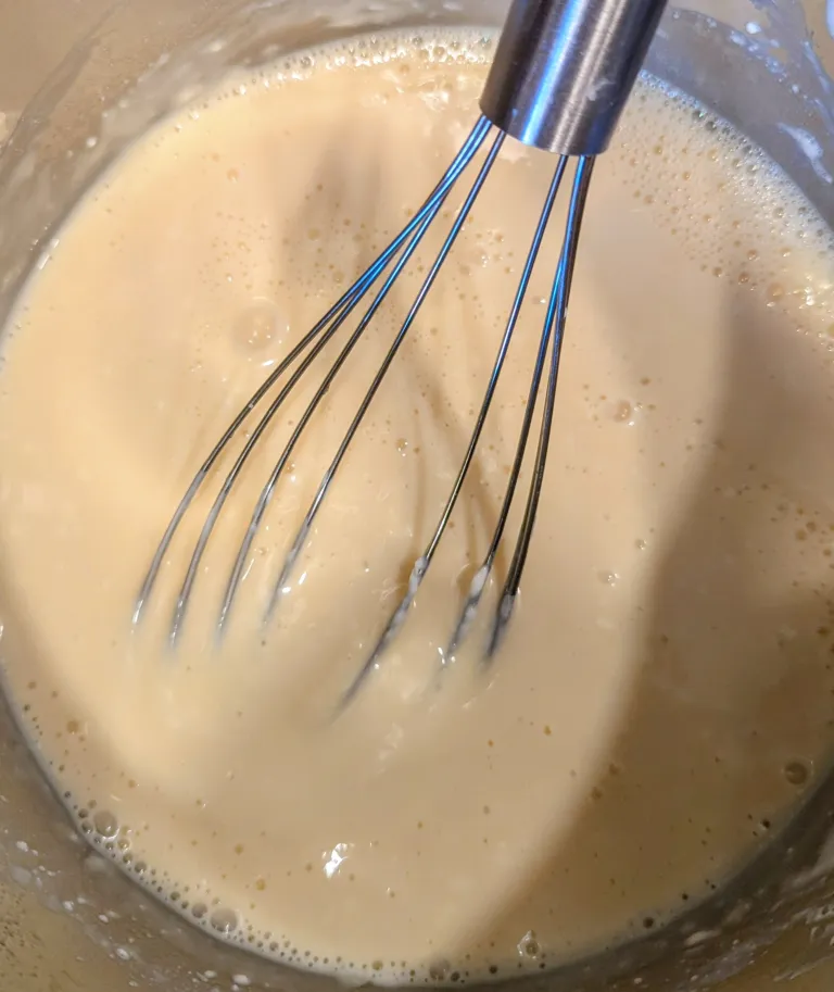 Cream cheese glaze for sourdough discard cinnamon rolls